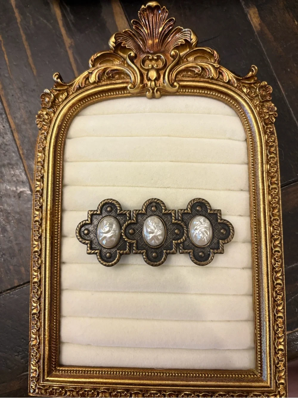 Vintage Gold‎ Tone Filigre Bar Brooch Mother Of Pearl Style Stones Victorian